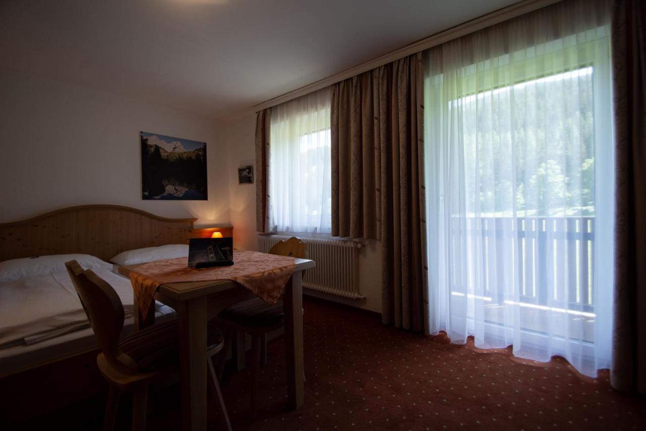 Essl In Filzmoos Hotell Exteriör bild