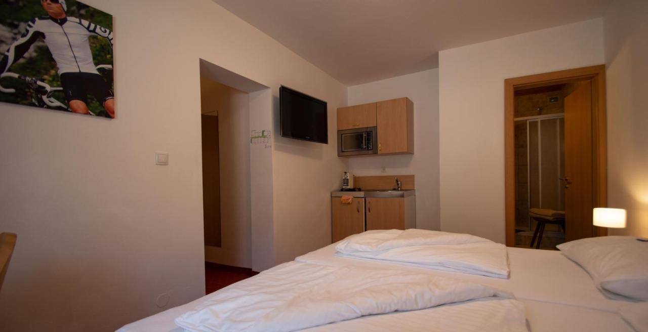 Essl In Filzmoos Hotell Exteriör bild