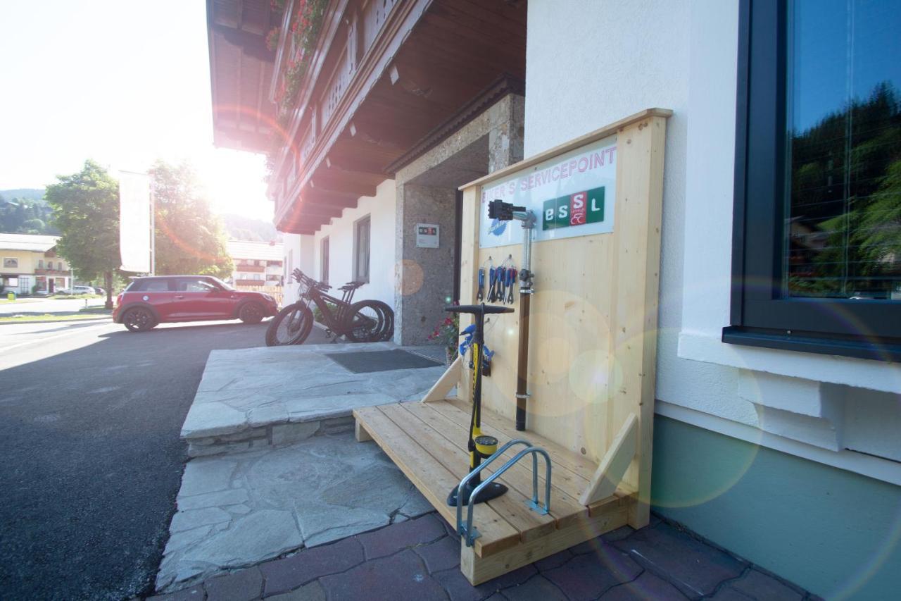 Essl In Filzmoos Hotell Exteriör bild