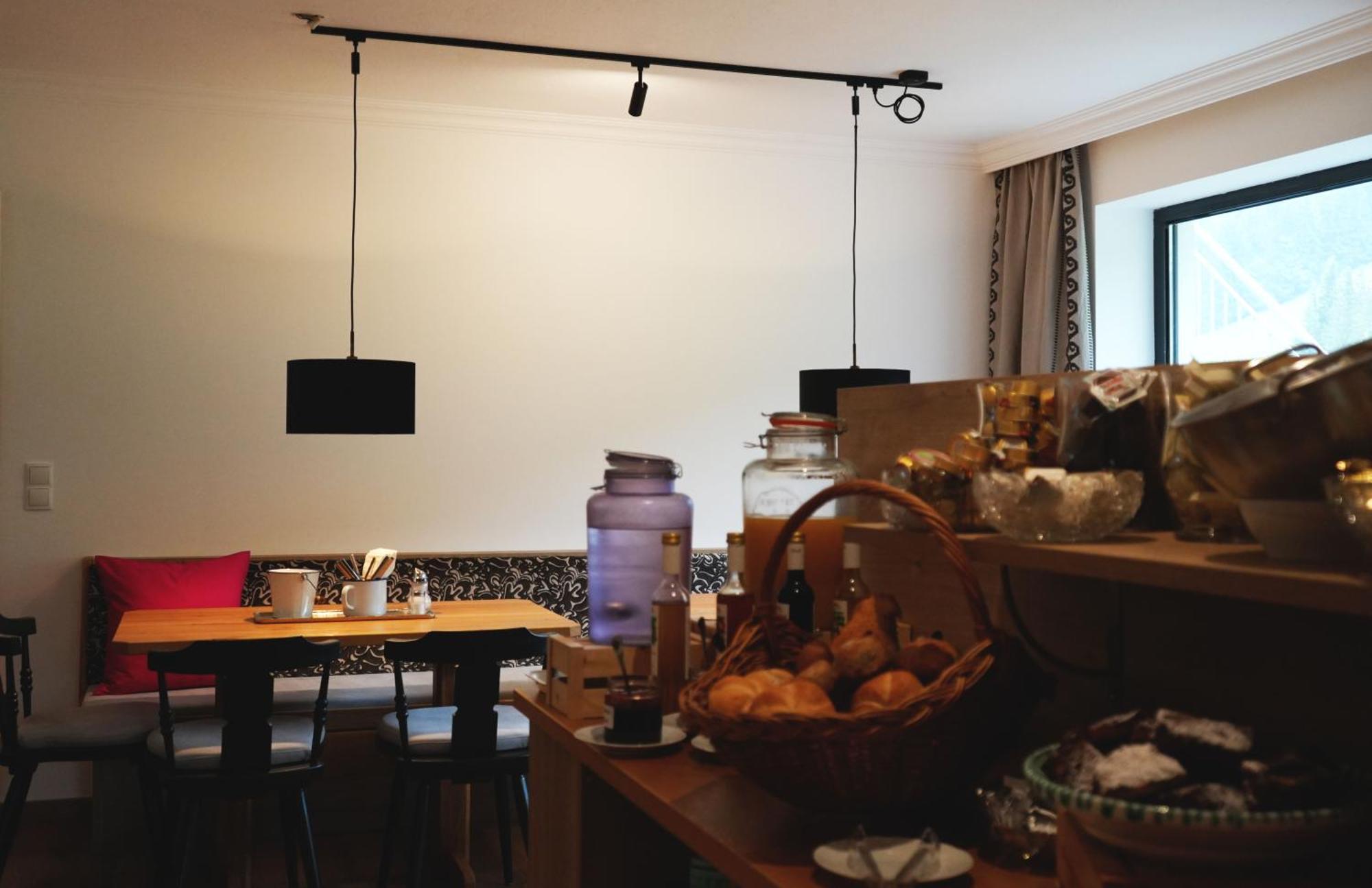 Essl In Filzmoos Hotell Exteriör bild